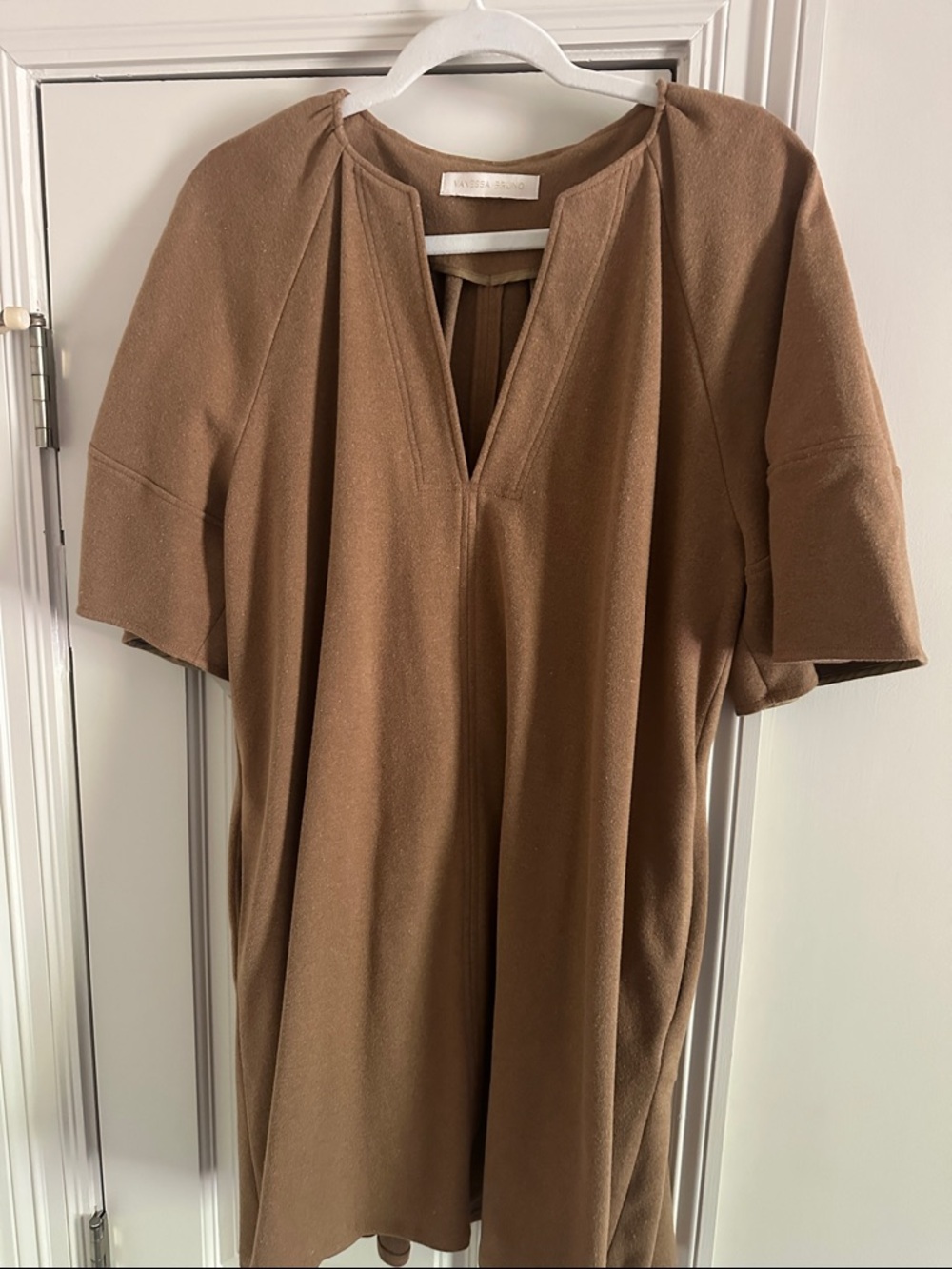 Vanessa Bruno Camel Brown V-Neck Short-Sleeve mini dress